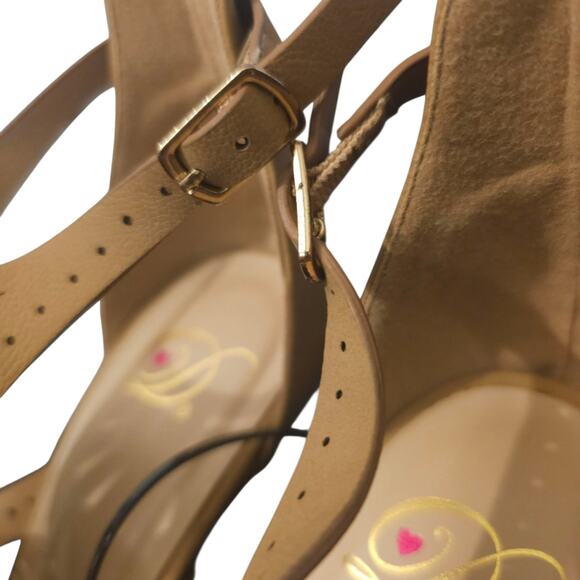NWOT Golden Tan Cutout Platform Heels By Delicious Shoes Women's Size 7.5 - Picture 10 of 10